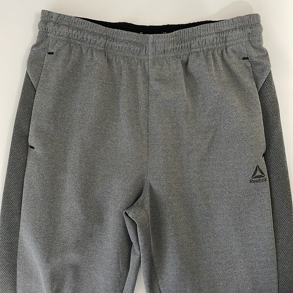 Reebok men’s Medium grey heather sweatpants‎ joggers. EUC - Picture 3 of 11